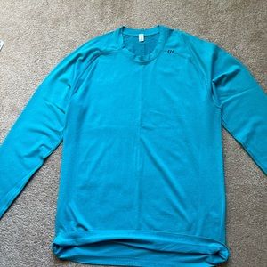 Lululemon Metal Vent Tech, 1.0 long sleeve shirt, sz Medium.